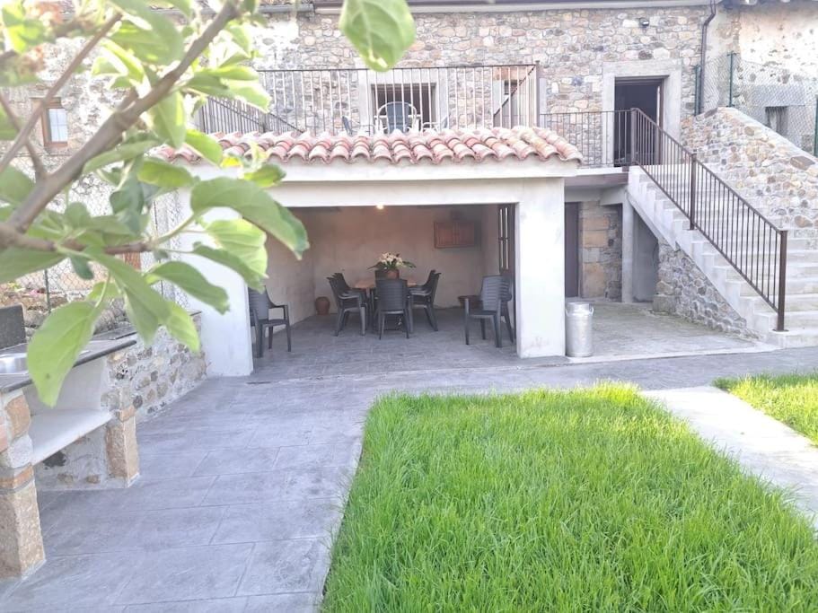 Garden, Dining area