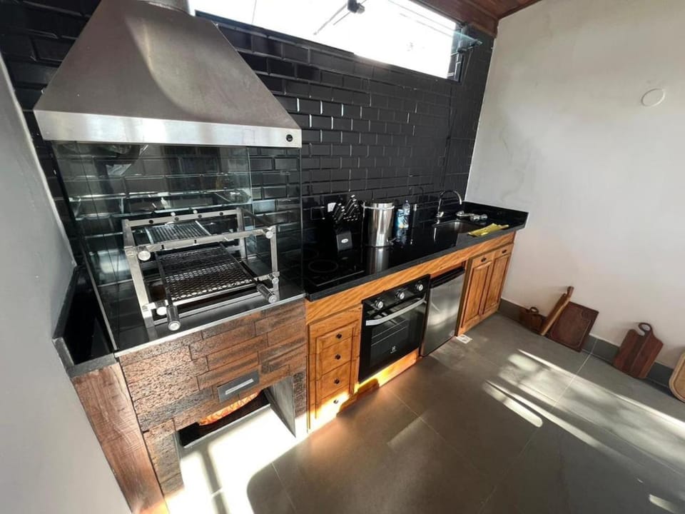LVR 14 - Cobertura com churrasqueira e próximo ao Capivari Apartment in Campos do Jordão
