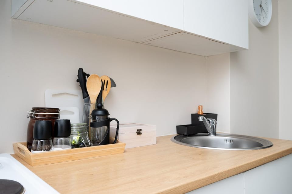 Apartment 8 - Bright 2BR Apartment, Near Centre, Airport Access Apartment in Tallinn