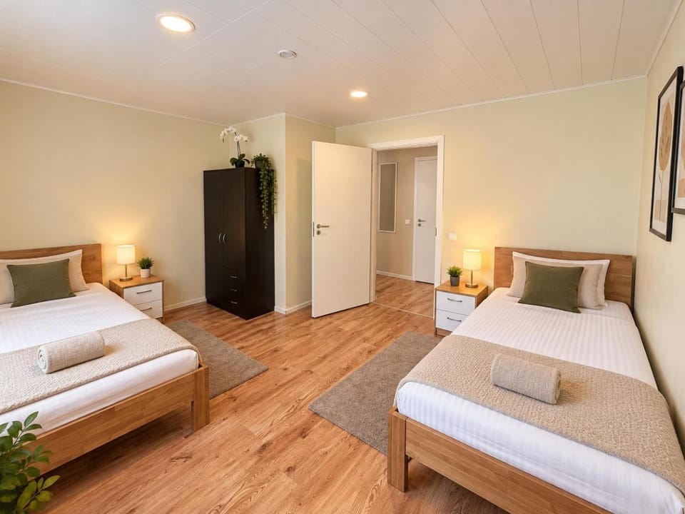 Apartment 8 - Bright 2BR Apartment, Near Centre, Airport Access Apartment in Tallinn