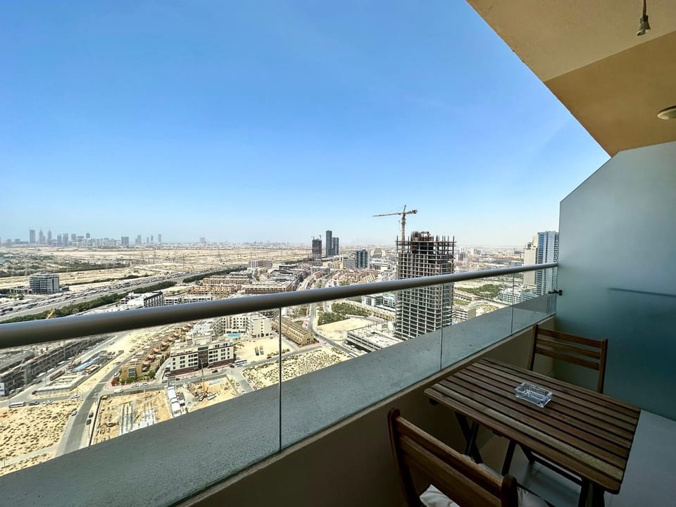 LuxBnB Studio Ghalia J V C Apartment in Dubai