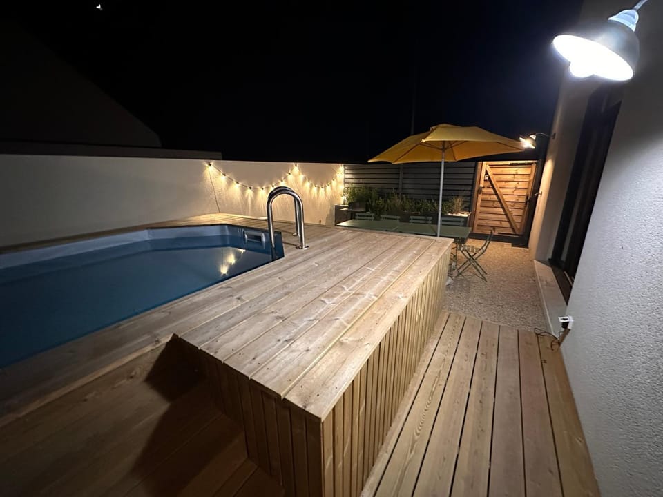 Night, Pool view, Swimming pool