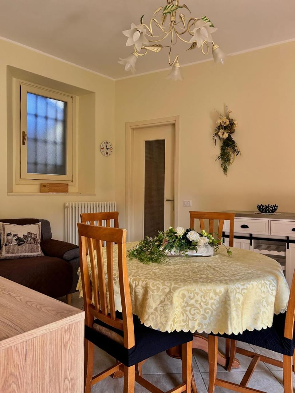 TRA MONTI E LAGO House in Canton of Ticino