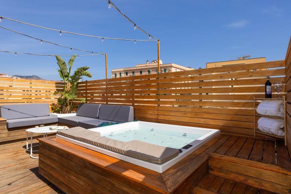 Patio, Day, Hot Tub, Hot Tub, Pool view, Swimming pool, Swimming pool
