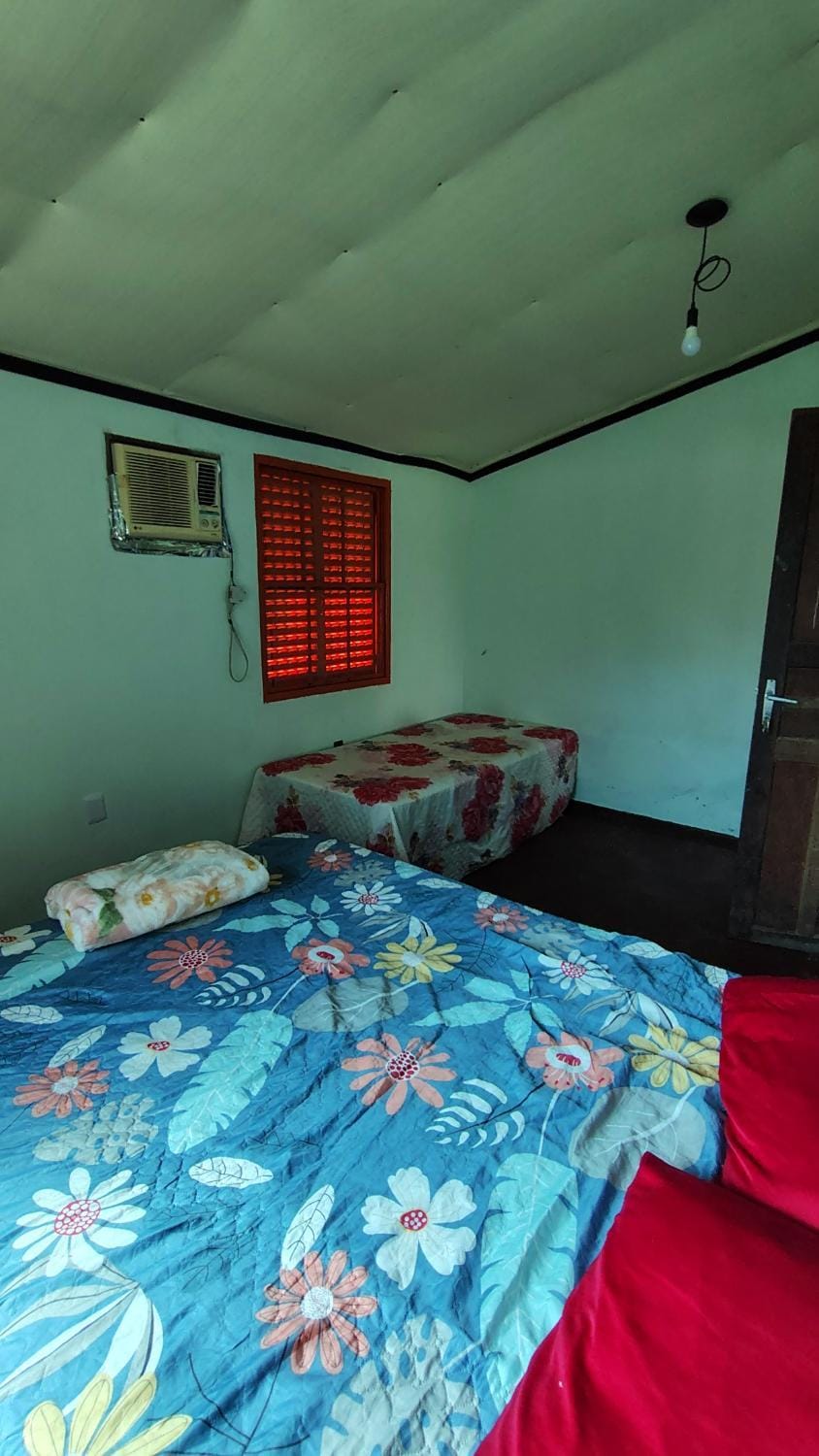 Bed, air conditioner