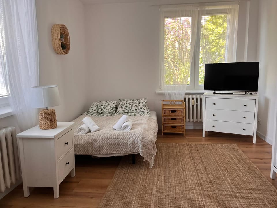 Communal lounge/ TV room, Bedroom