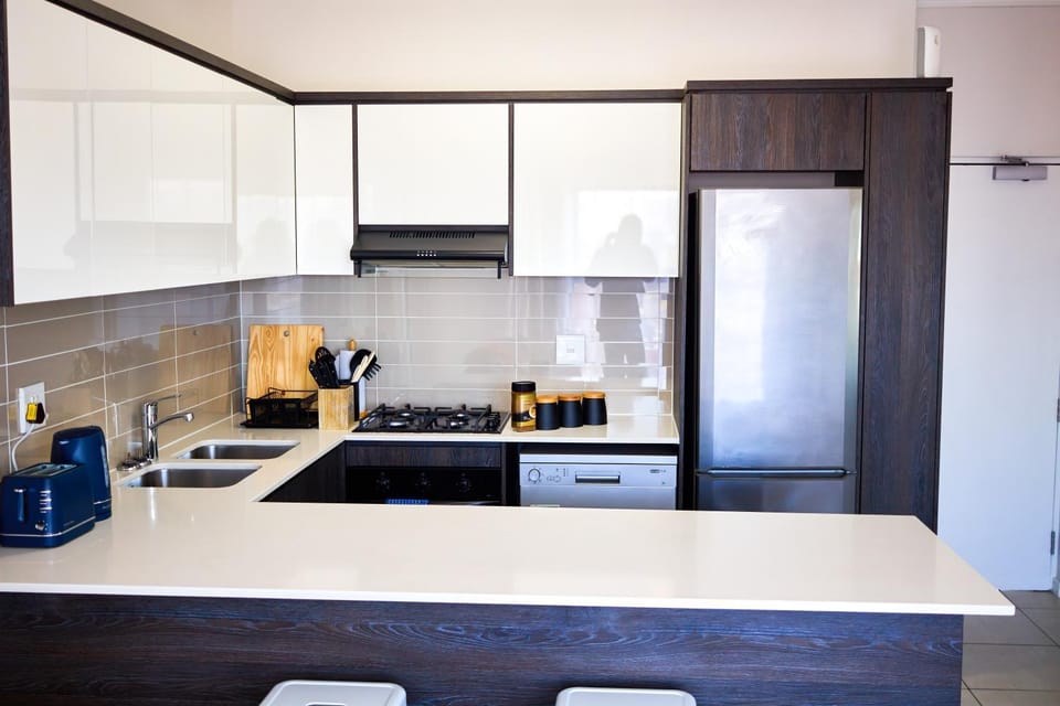 1a - Magical Oasis in Parklands Apartment in Cape Town