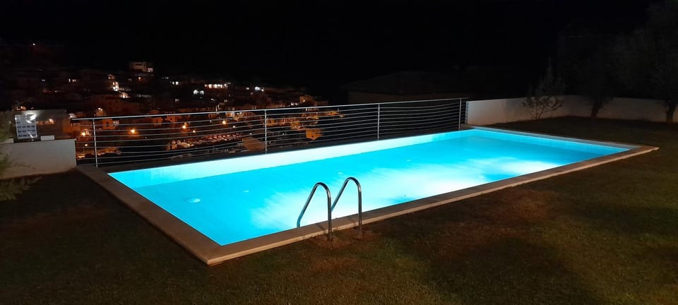 Pool view, Swimming pool, Swimming pool