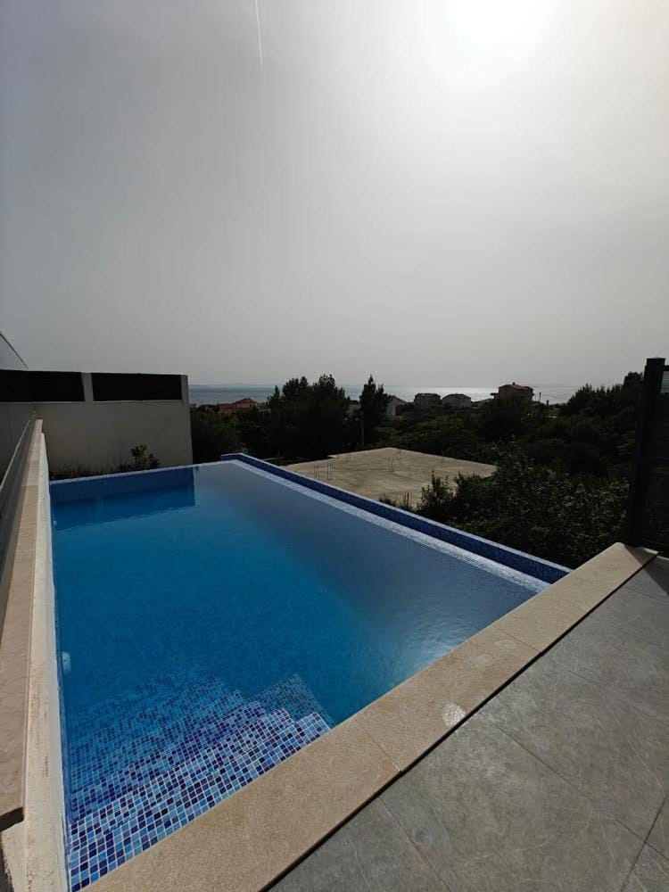 Villa Diva DI with private pool and jacuzzi Villa in Podstrana
