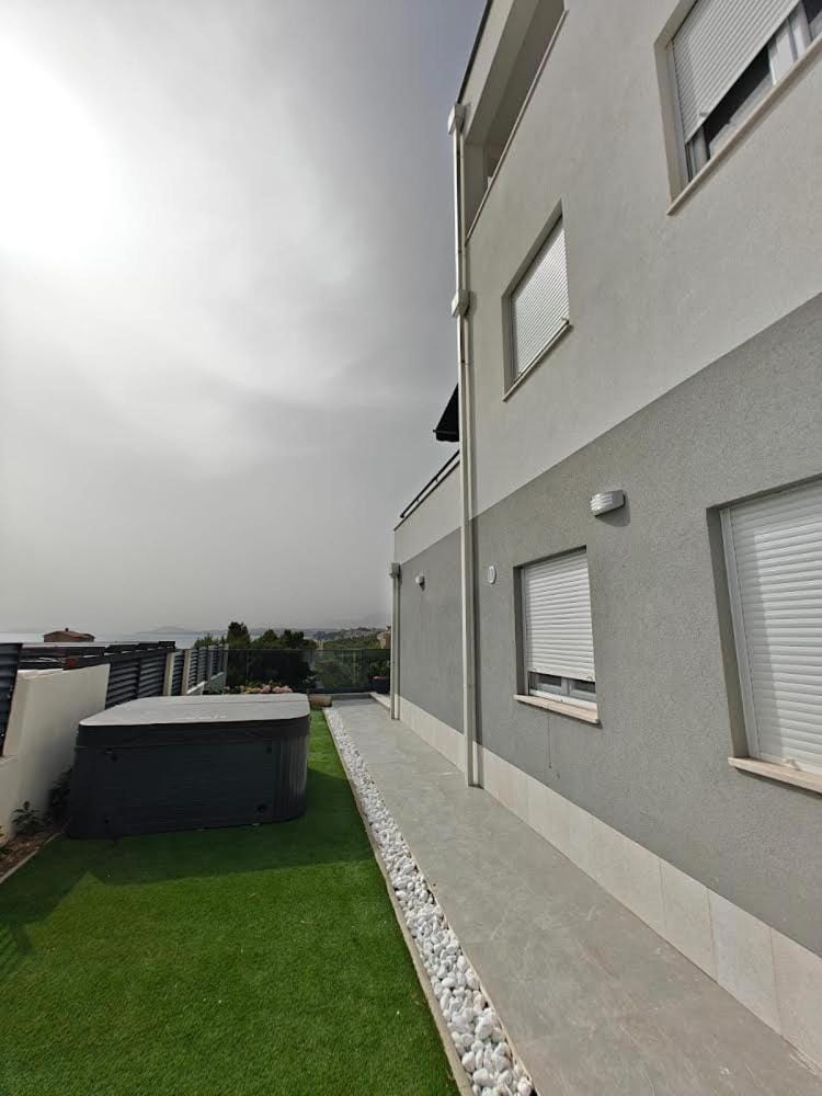 Villa Diva DI with private pool and jacuzzi Villa in Podstrana