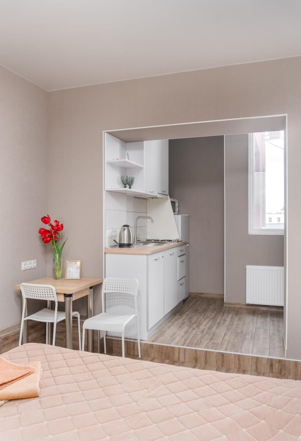 Kitchen or kitchenette, kitchen