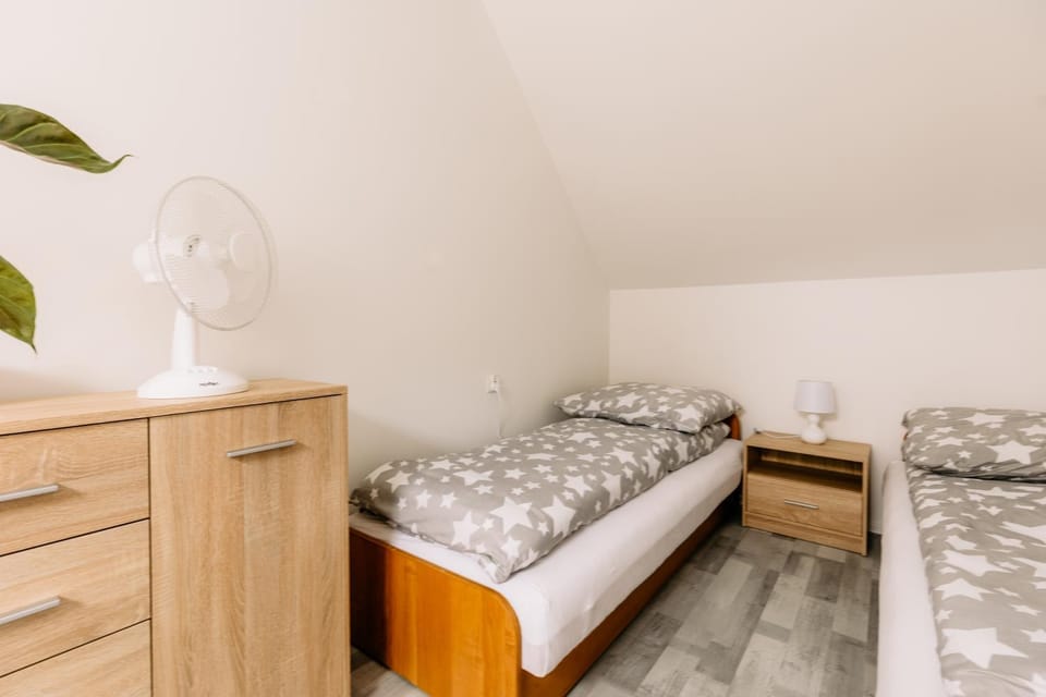 Domki Sasino - nowe, komfortowe, całoroczne domki nad morzem "Ranczo Sasino" House in Pomeranian Voivodeship