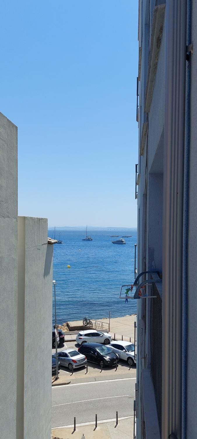 Sea view, Parking