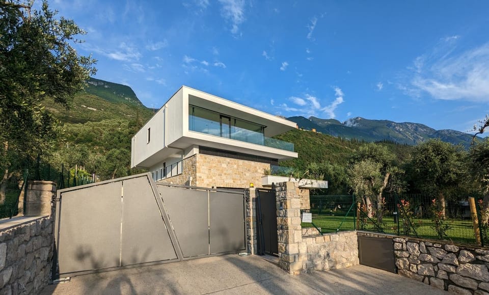 Property building, Natural landscape, Mountain view
