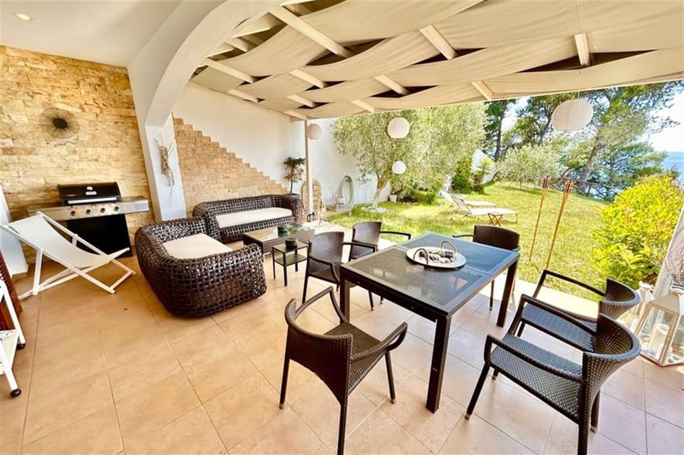 Patio, Seating area, Garden view