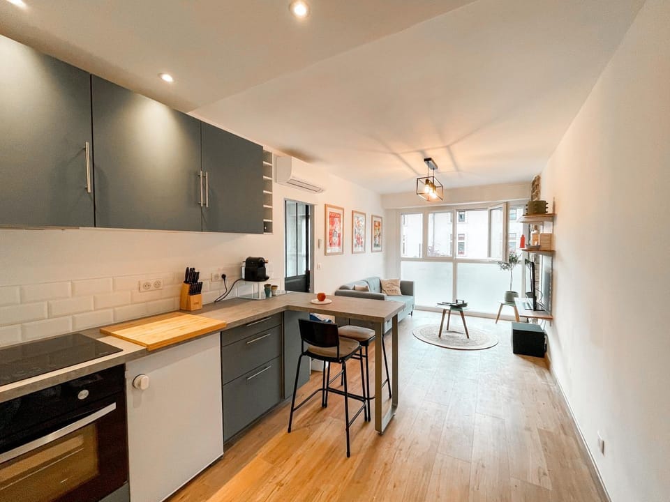 Kitchen or kitchenette, dishwasher, pet friendly, toaster
