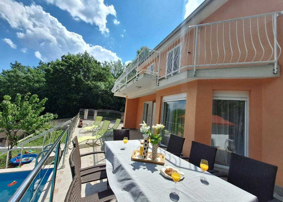 Property building, Balcony/Terrace, Seating area, Garden view, Pool view, sunbed