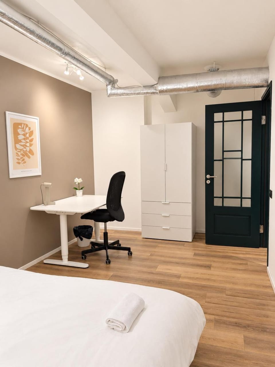Bedroom, wardrobe