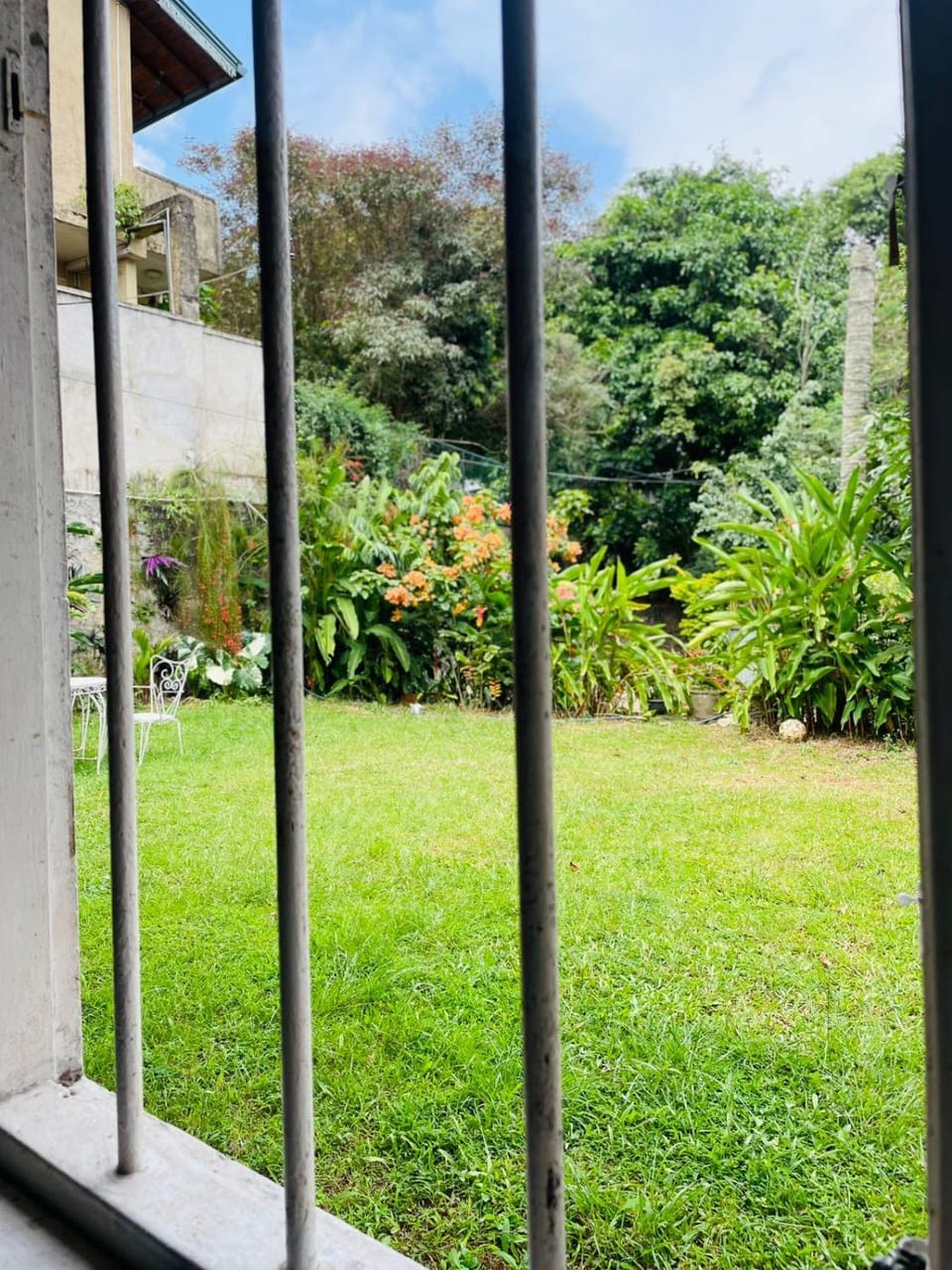 No 06 Veediya Bandara Lane Bahirawakanda Country House in Kandy