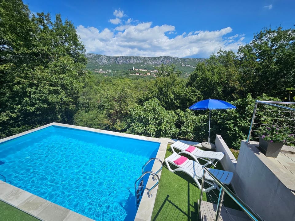 Natural landscape, Swimming pool