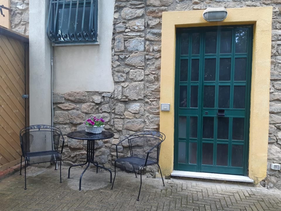 Inner courtyard view