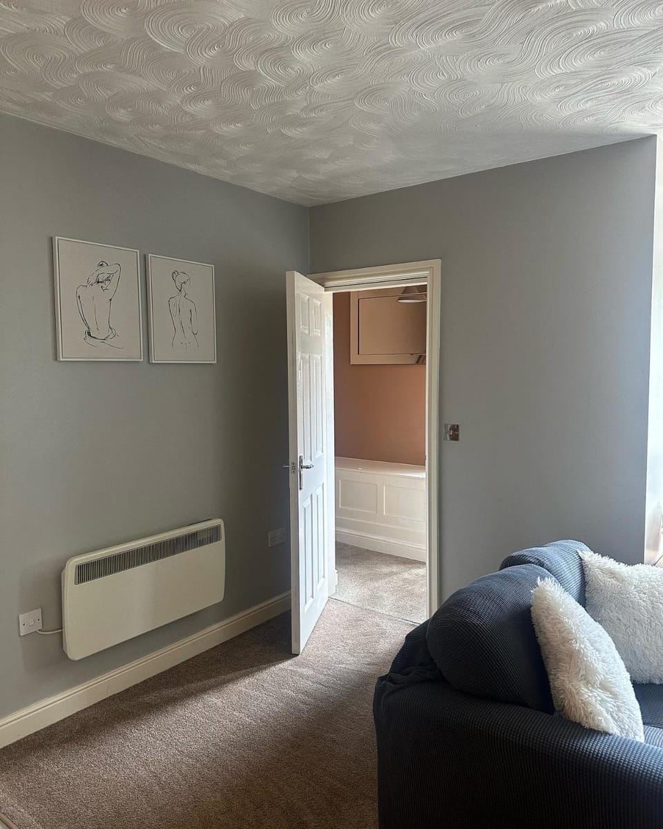 Entire 2 bedroom house. Apartment in England