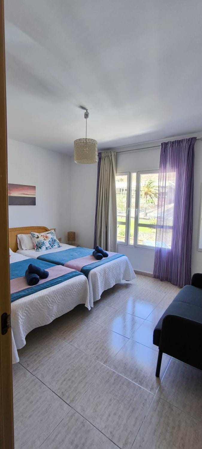 Acogedoras Habitaciones Privadas zona Costera Wifi Bed and Breakfast in Morro Jable