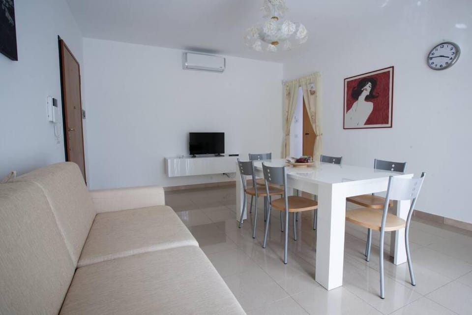 A Zia Tonia Apartment in Apulia