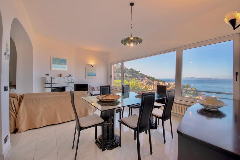 View (from property/room), Living room, Sea view