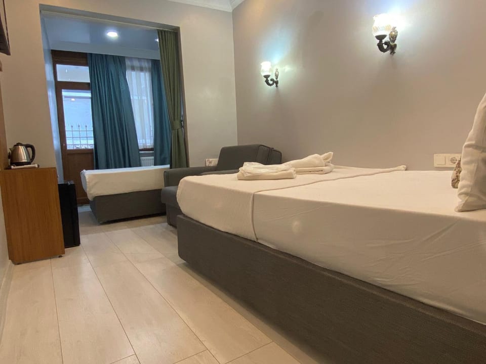 Bed, Photo of the whole room