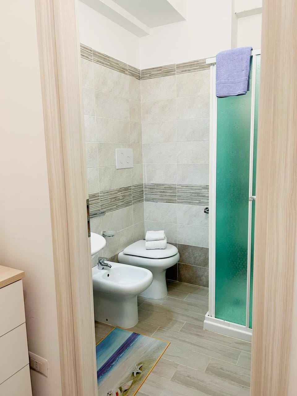 Shower, Bathroom