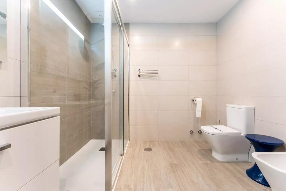 Shower, Bathroom, bidet