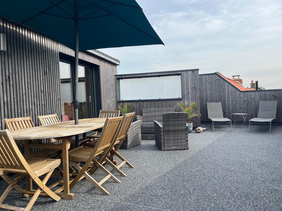 La Terrasse du Sentier House in France