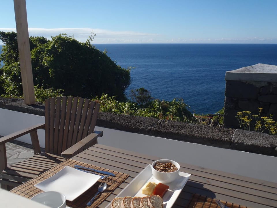 View (from property/room), Balcony/Terrace, Mountain view, Sea view