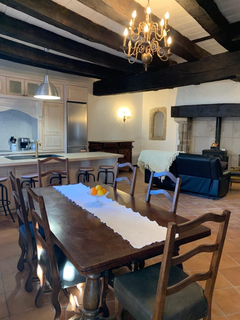Kitchen or kitchenette, Kitchen or kitchenette, Living room, Seating area, Dining area