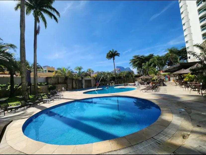 Flat Praia Barra VISTA MAR Resort Urbano Posto 4 Apartment in Rio de Janeiro