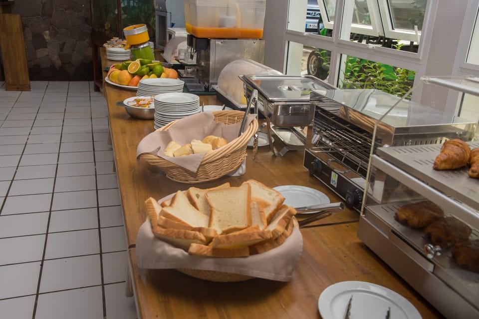 Breakfast, Buffet breakfast