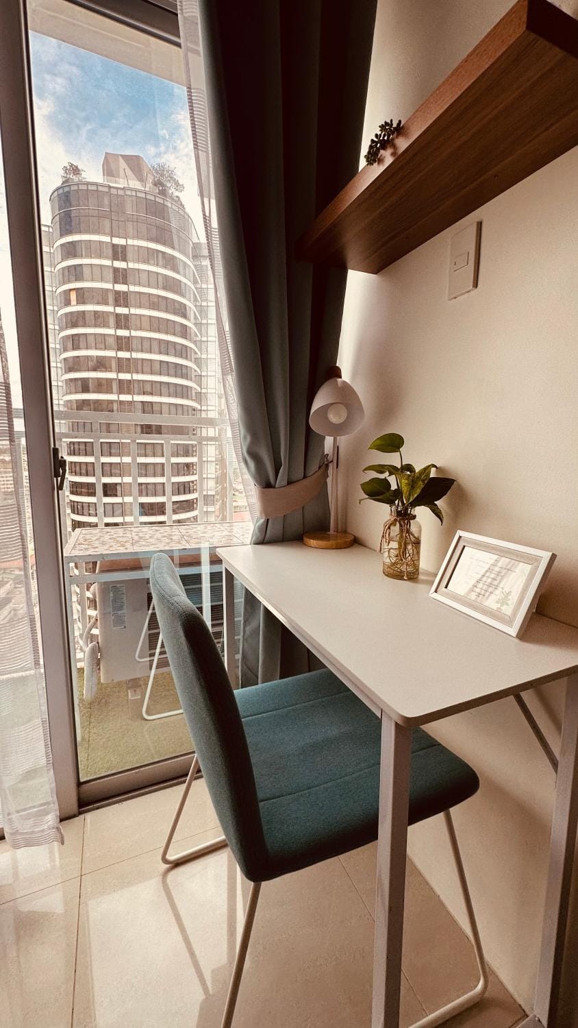 Lengs Place 2 - Studio with Balcony at Inspiria Condo, Beside Abreeza Mall Apartment hotel in Davao City