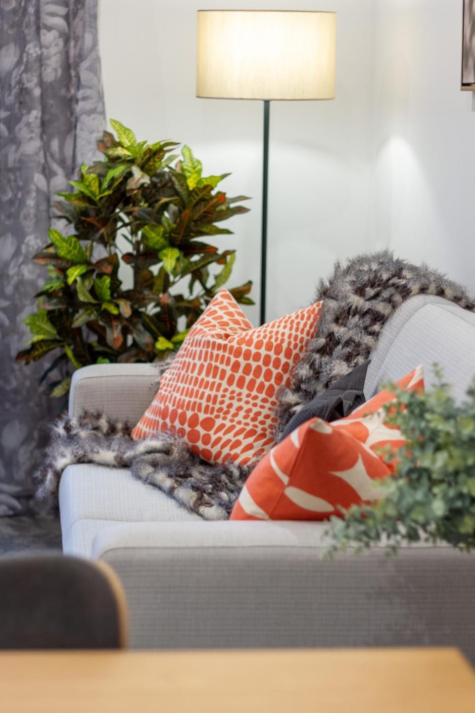 Living room, Decorative detail, Seating area