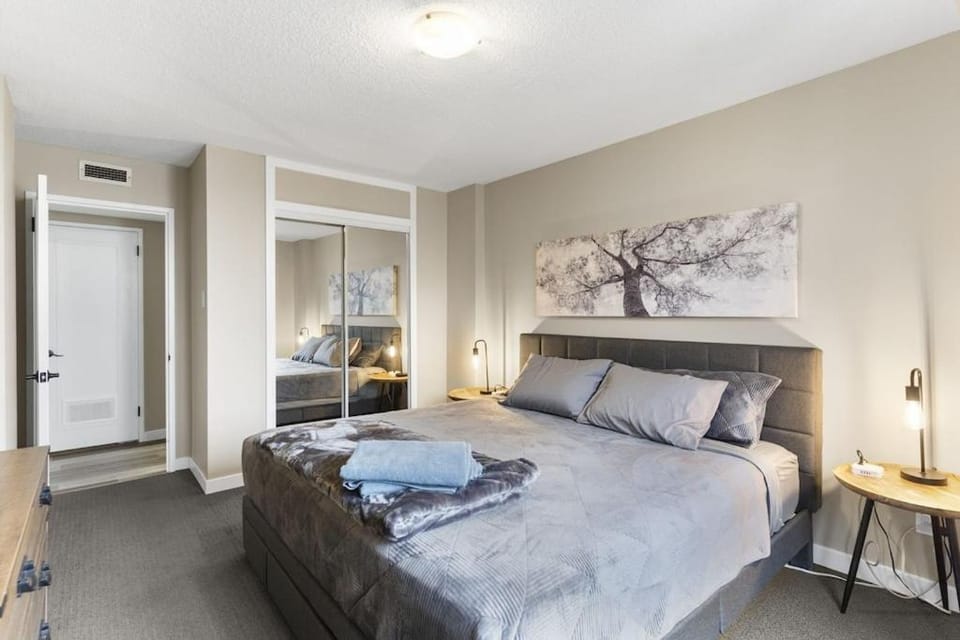 Bed, Bedroom