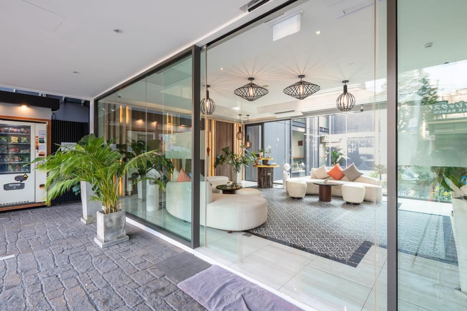 Lobby or reception, Seating area