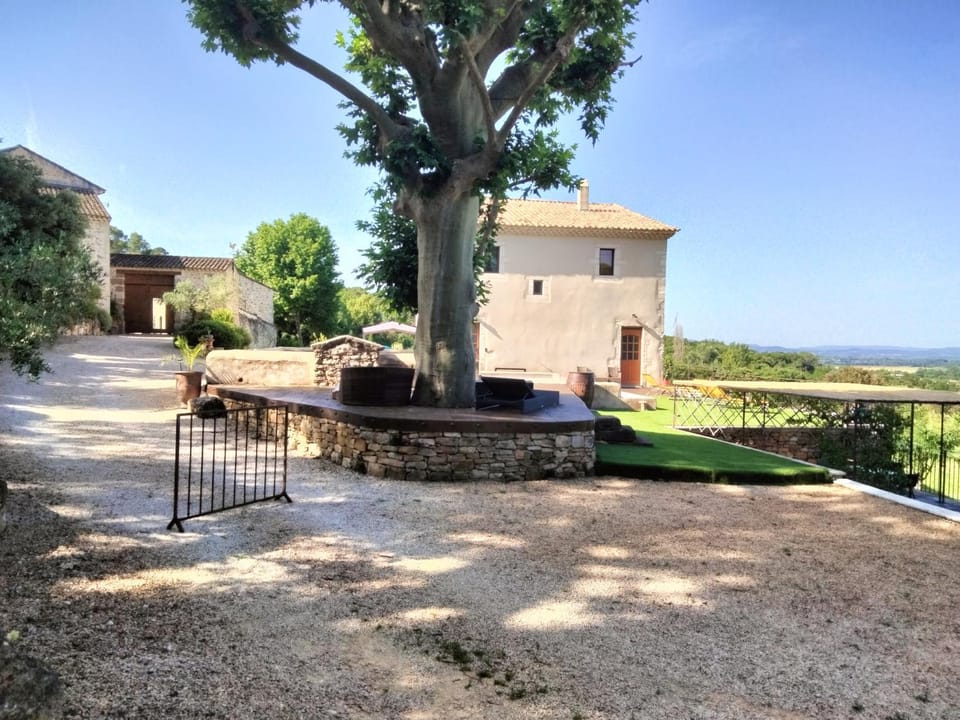 Mas provençal dans un lieu exceptionnel House in Provence-Alpes-Côte d'Azur