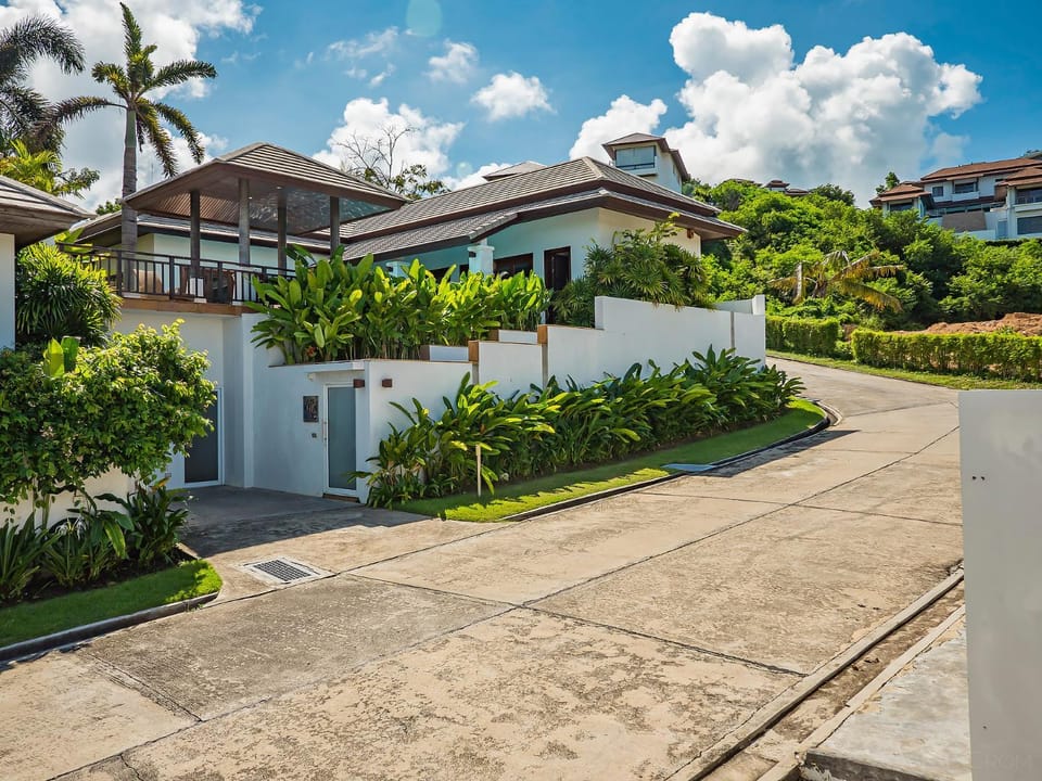 Property building, Garden