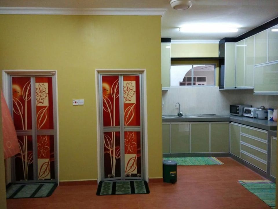 Wafi Guesthouse House in Terengganu, Malaysia