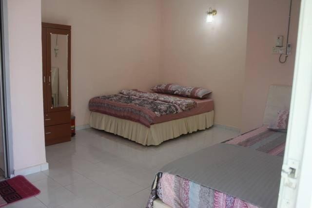 Wafi Guesthouse House in Terengganu, Malaysia
