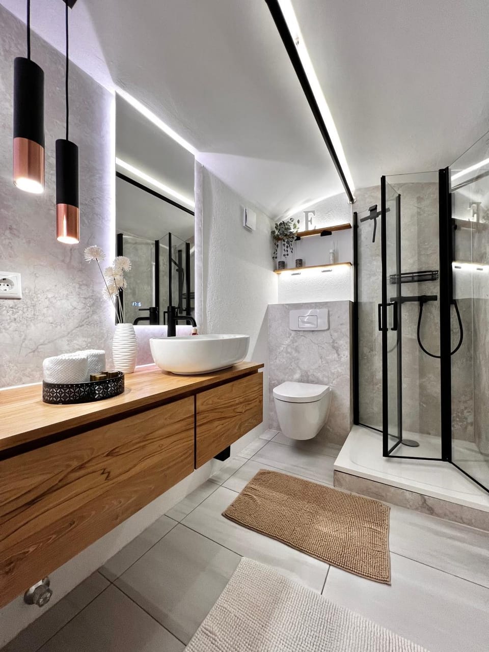 Shower, Toilet, Bathroom