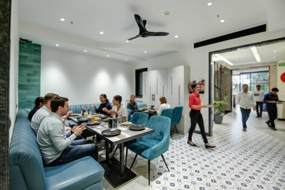 Property building, Restaurant/places to eat, Breakfast