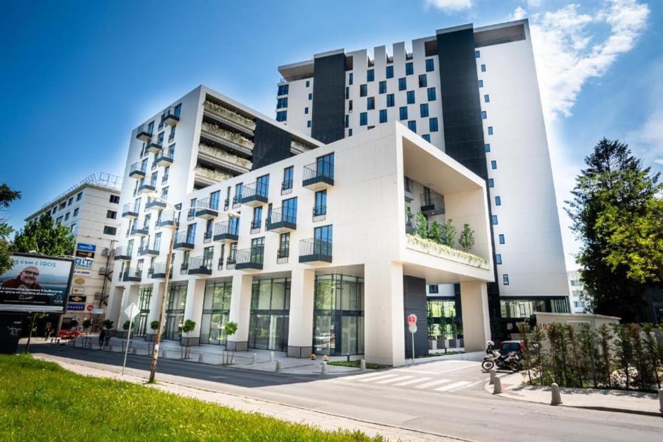 Property building, Street view