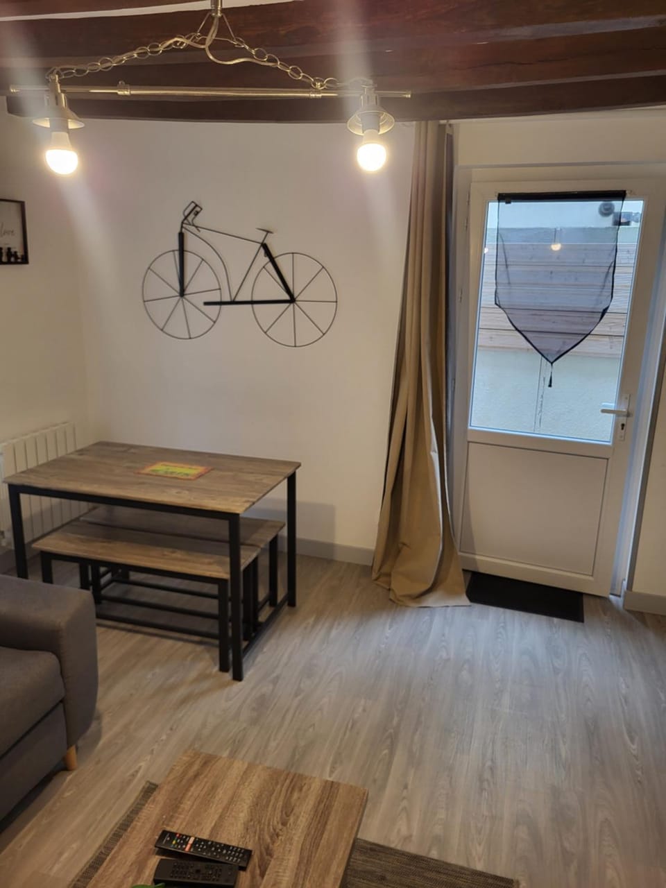 Petite maison cosy wifi avec terrasse House in Centre-Val de Loire