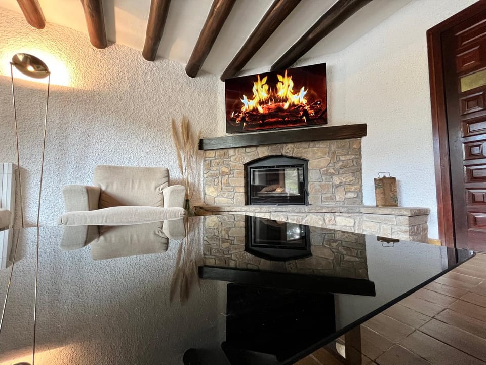 TV and multimedia, Living room, Seating area, flat iron